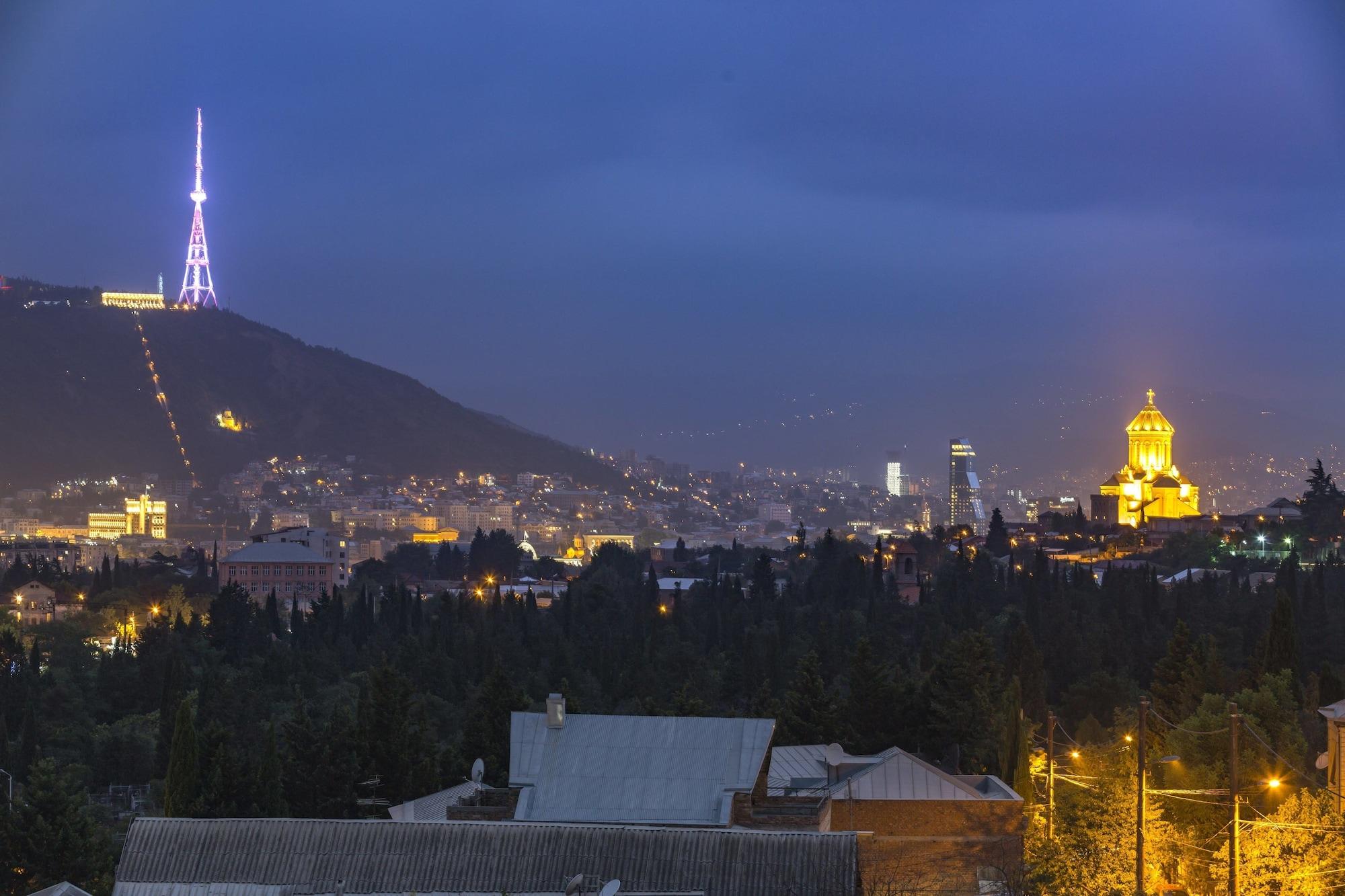 Hotel Grand Palace Tbilisi Exteriör bild