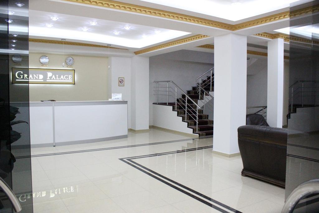 Hotel Grand Palace Tbilisi Exteriör bild