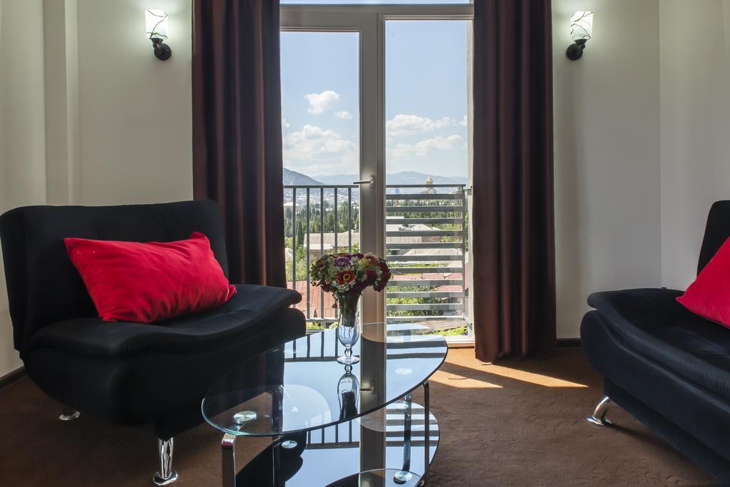 Hotel Grand Palace Tbilisi Exteriör bild
