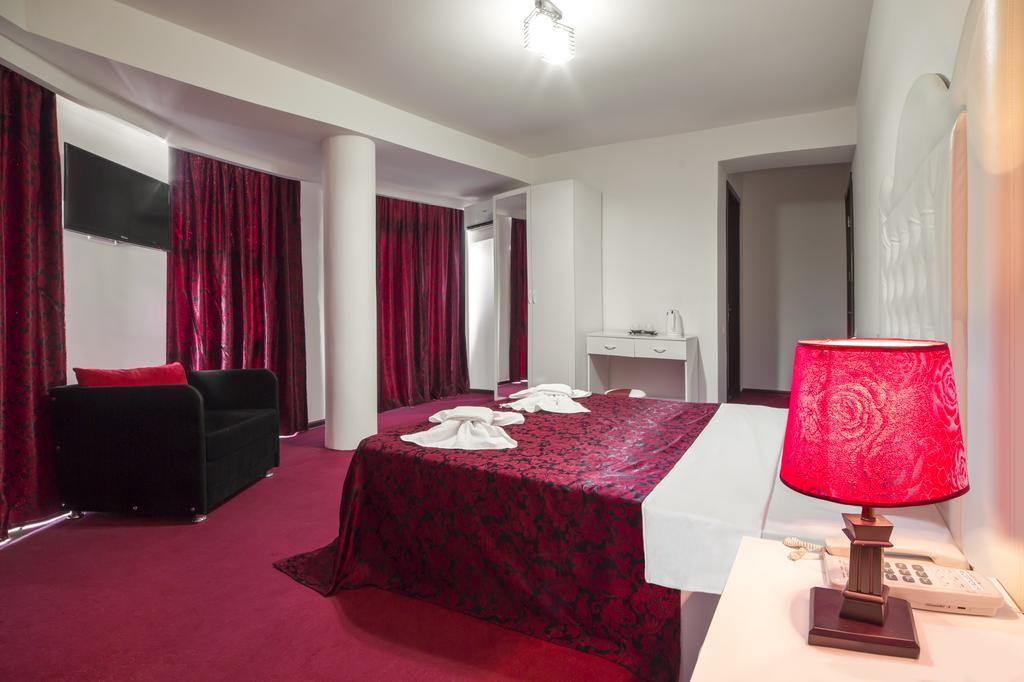 Hotel Grand Palace Tbilisi Exteriör bild